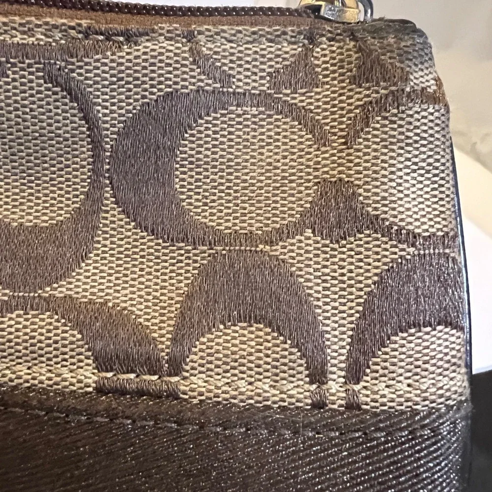 Coach‎ Wristlet Womens OS Brown Signature C Monogram Canvas Zip Pouch